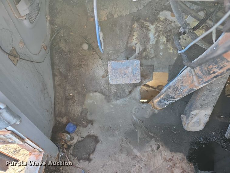 image for item FI0719 1965 Link Belt FMC TC108B crane