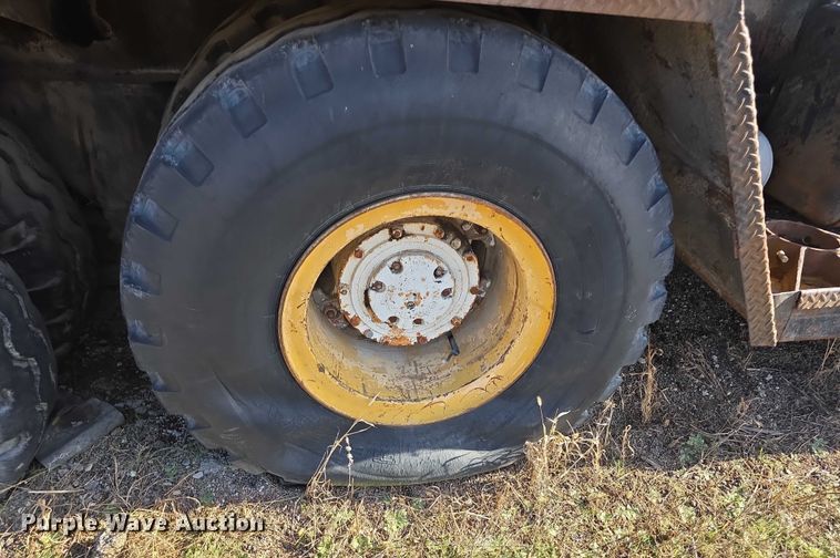 image for item FI0719 1965 Link Belt FMC TC108B crane