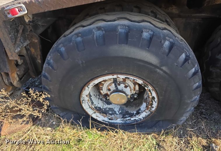 image for item FI0719 1965 Link Belt FMC TC108B crane