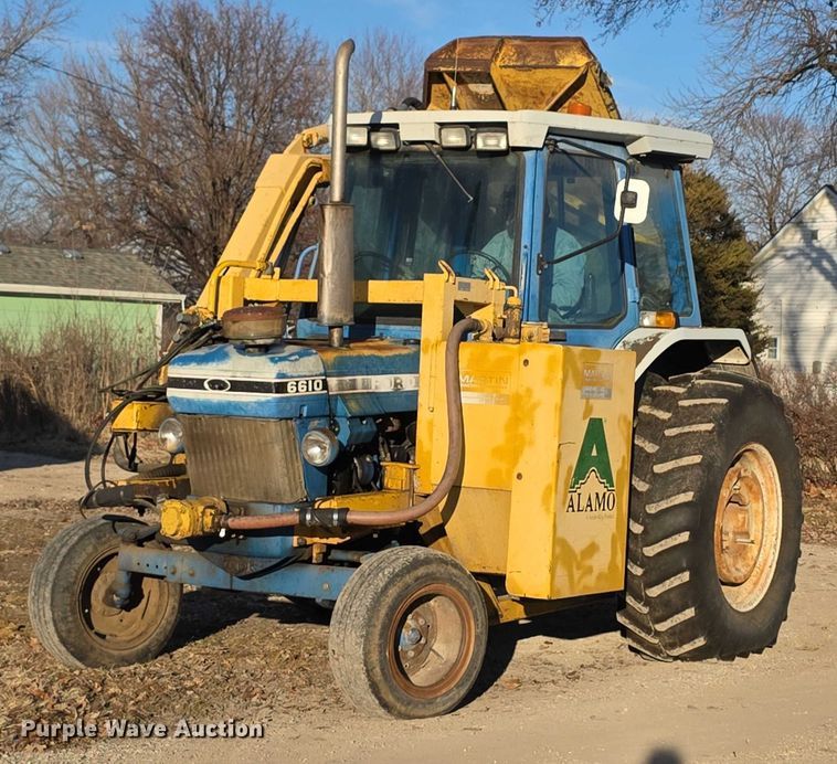 image for item FI0727 Ford 6610 tractor