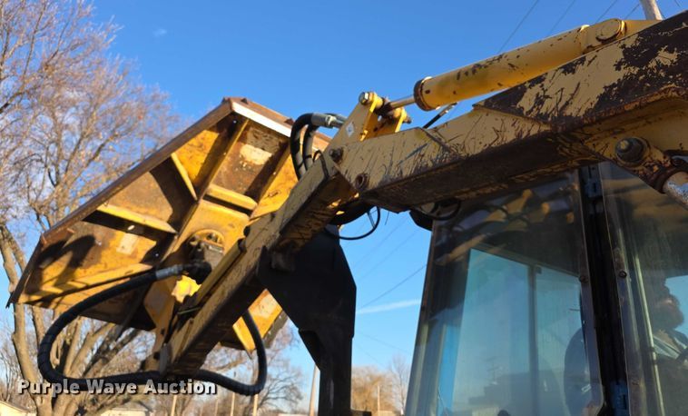 image for item FI0727 Ford 6610 tractor