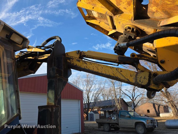 image for item FI0727 Ford 6610 tractor