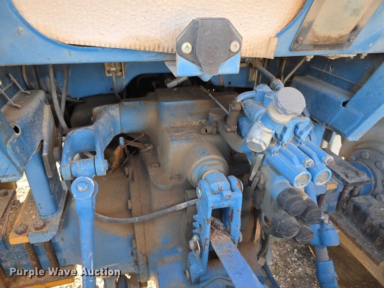 image for item FI0727 Ford 6610 tractor