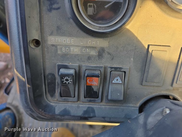 image for item FI0727 Ford 6610 tractor