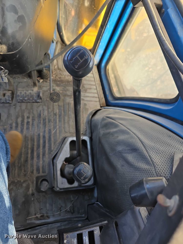 image for item FI0727 Ford 6610 tractor