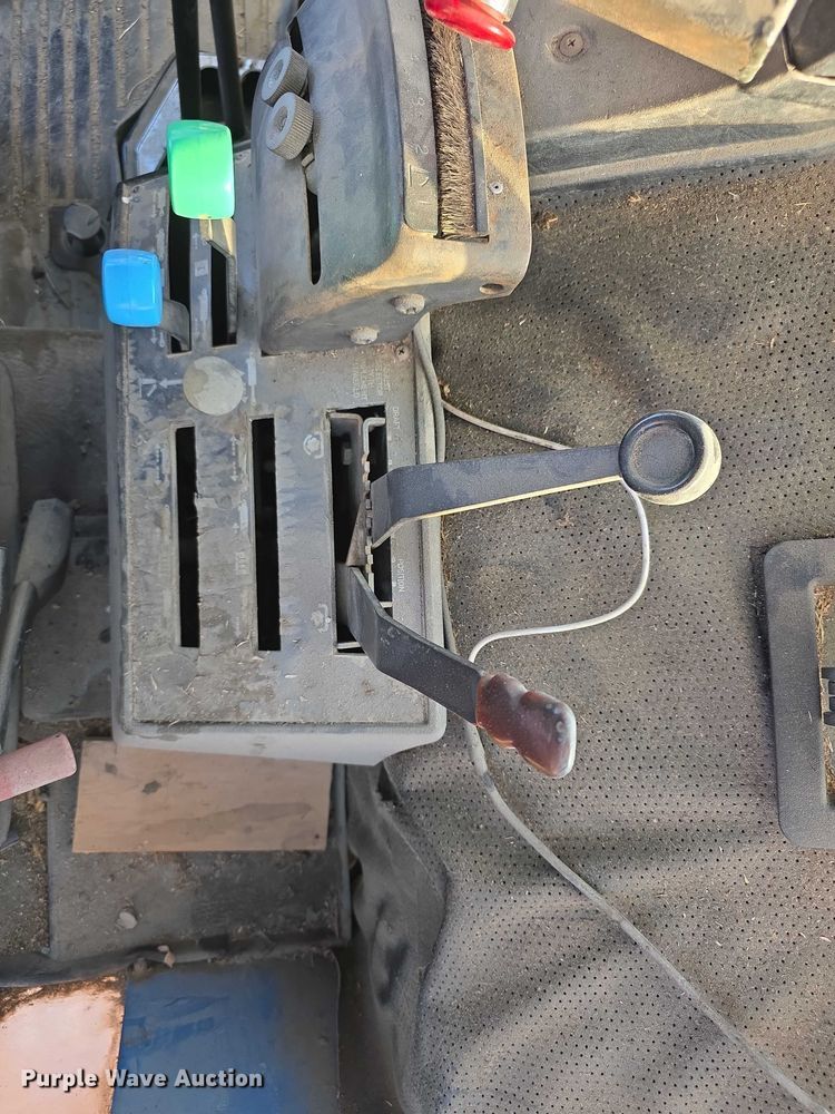 image for item FI0727 Ford 6610 tractor