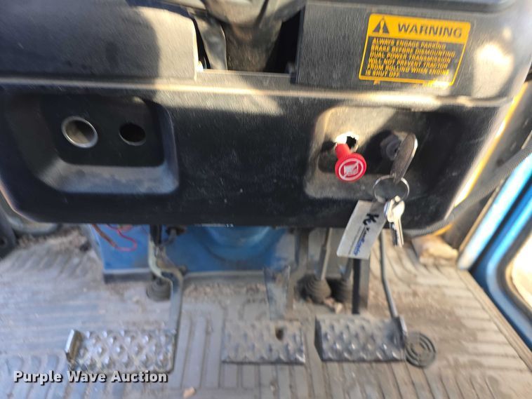 image for item FI0727 Ford 6610 tractor