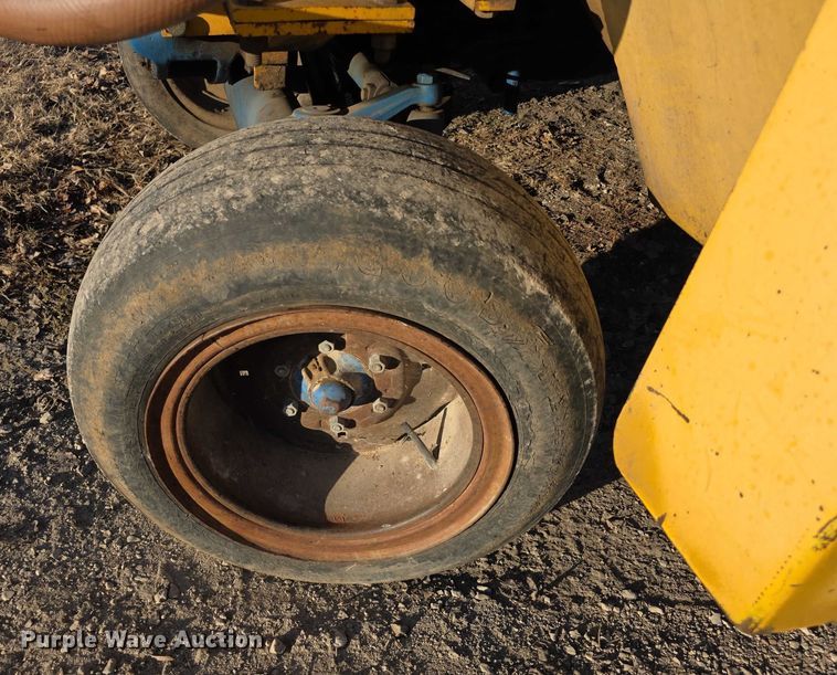 image for item FI0727 Ford 6610 tractor