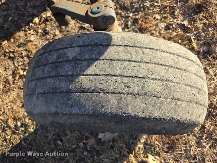 image for item FI0727 Ford 6610 tractor