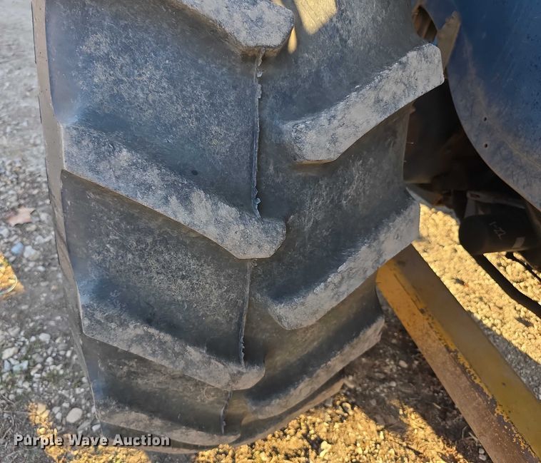 image for item FI0727 Ford 6610 tractor