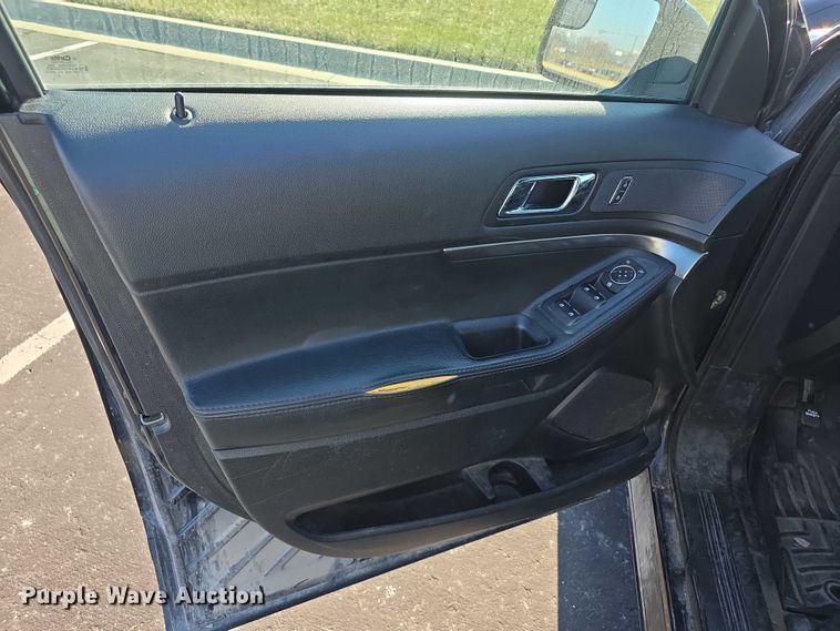 image for item FI0730 2017 Ford Explorer Police Interceptor SUV