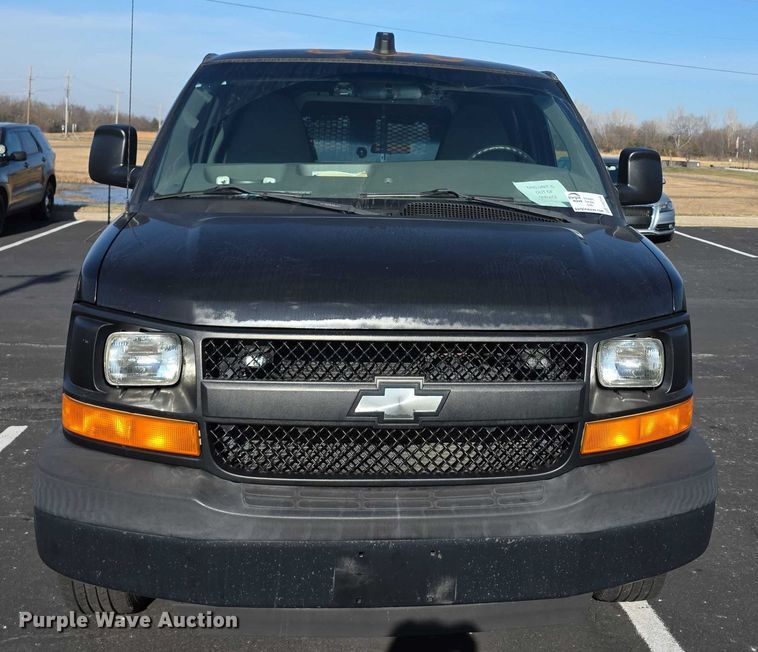 image for item FI0734 2008 Chevrolet Express prisoner transport van