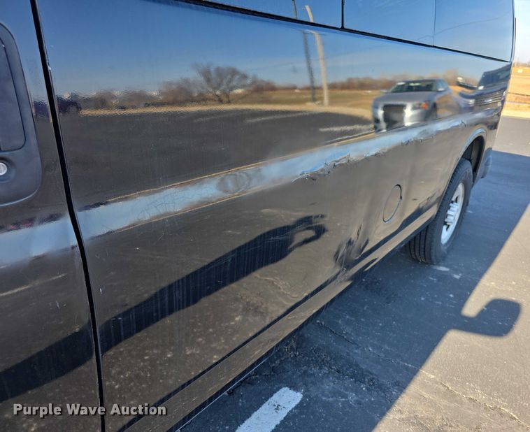 image for item FI0734 2008 Chevrolet Express prisoner transport van