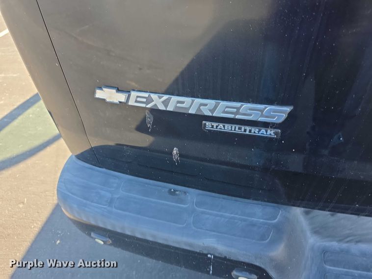 image for item FI0734 2008 Chevrolet Express prisoner transport van