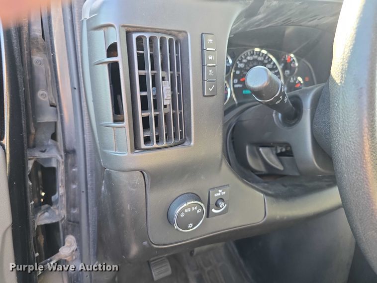 image for item FI0734 2008 Chevrolet Express prisoner transport van