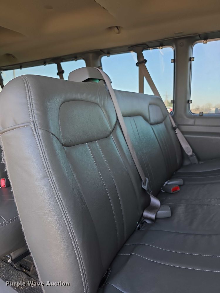 image for item FI0734 2008 Chevrolet Express prisoner transport van