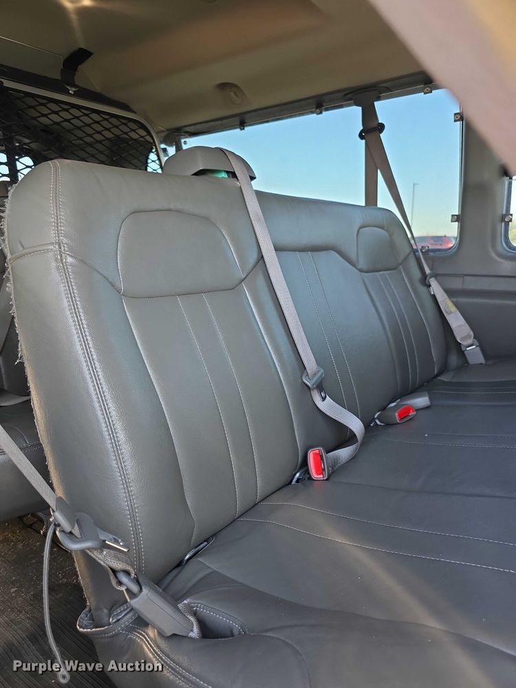 image for item FI0734 2008 Chevrolet Express prisoner transport van