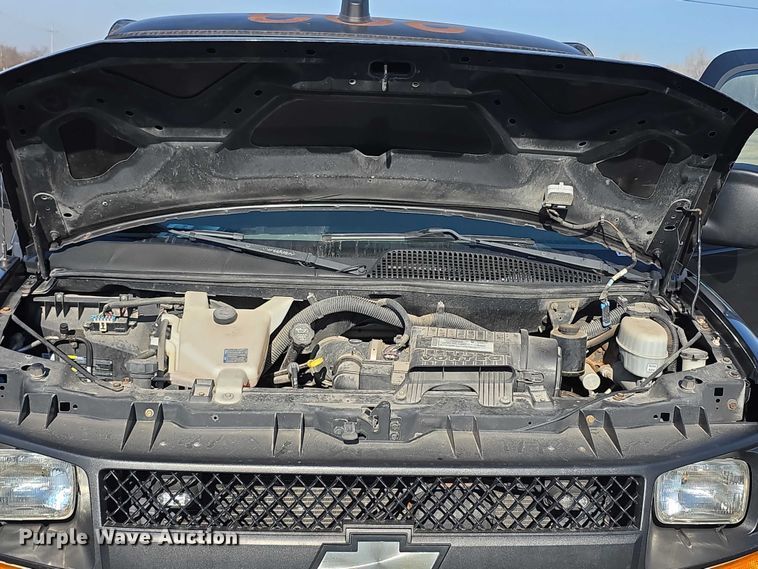 image for item FI0734 2008 Chevrolet Express prisoner transport van