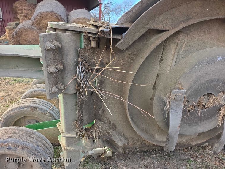 image for item FI0739 John Deere R10 rotary mower