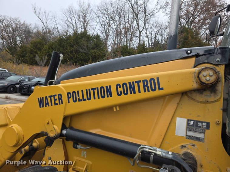 image for item FK0657 2008 Caterpillar 450E backhoe