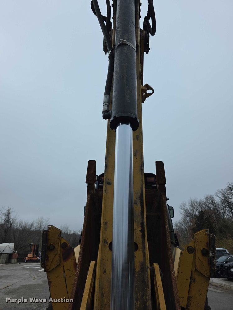image for item FK0657 2008 Caterpillar 450E backhoe
