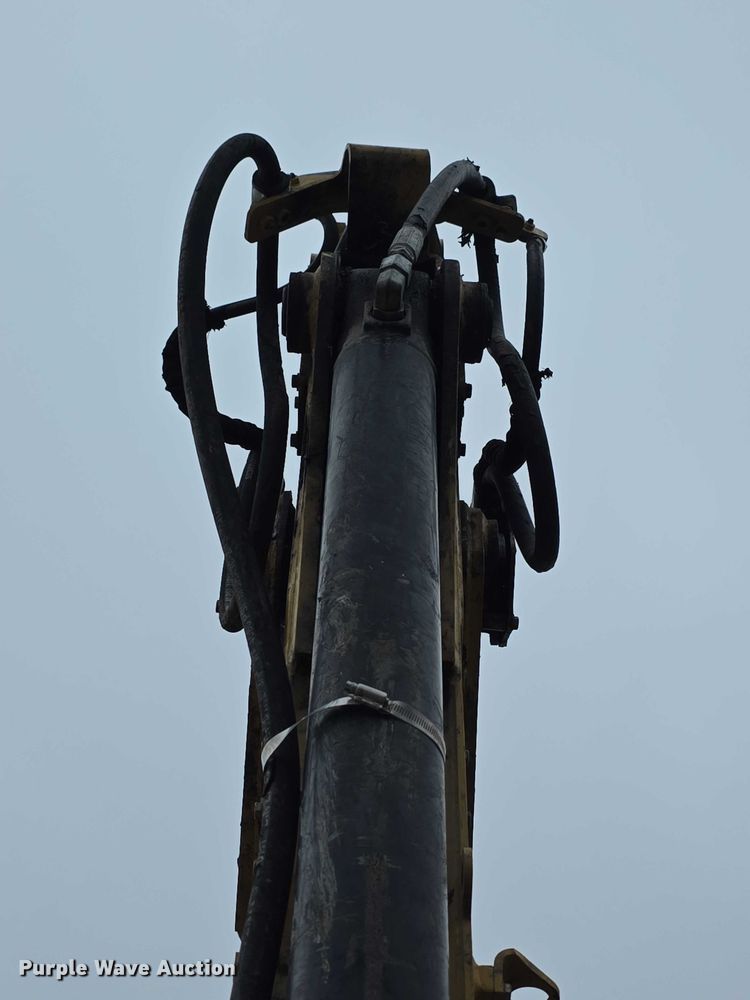 image for item FK0657 2008 Caterpillar 450E backhoe