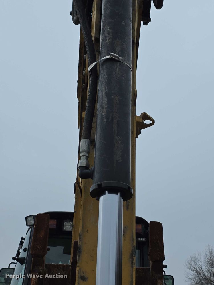 image for item FK0657 2008 Caterpillar 450E backhoe