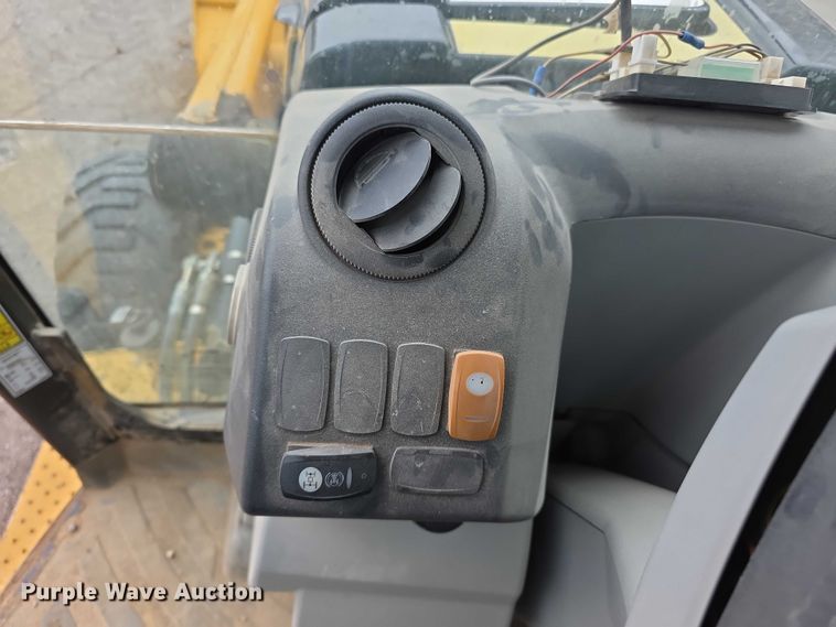 image for item FK0657 2008 Caterpillar 450E backhoe