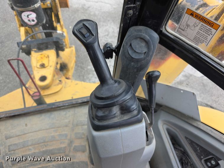 image for item FK0657 2008 Caterpillar 450E backhoe