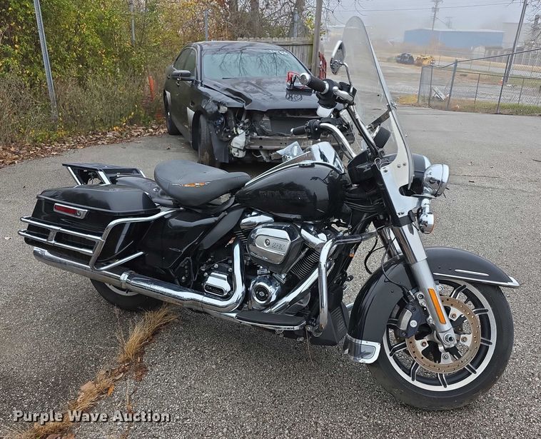 image for item FK0662 2017 Harley Davidson Police Road King motorcycle