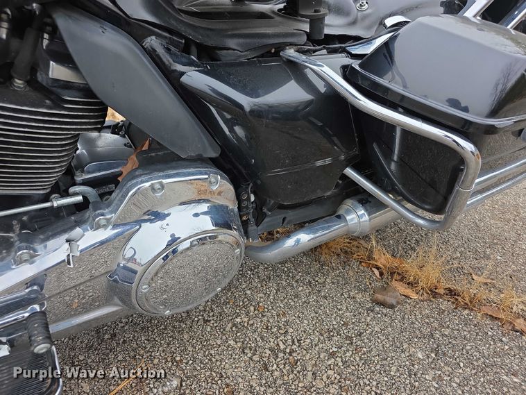 image for item FK0662 2017 Harley Davidson Police Road King motorcycle