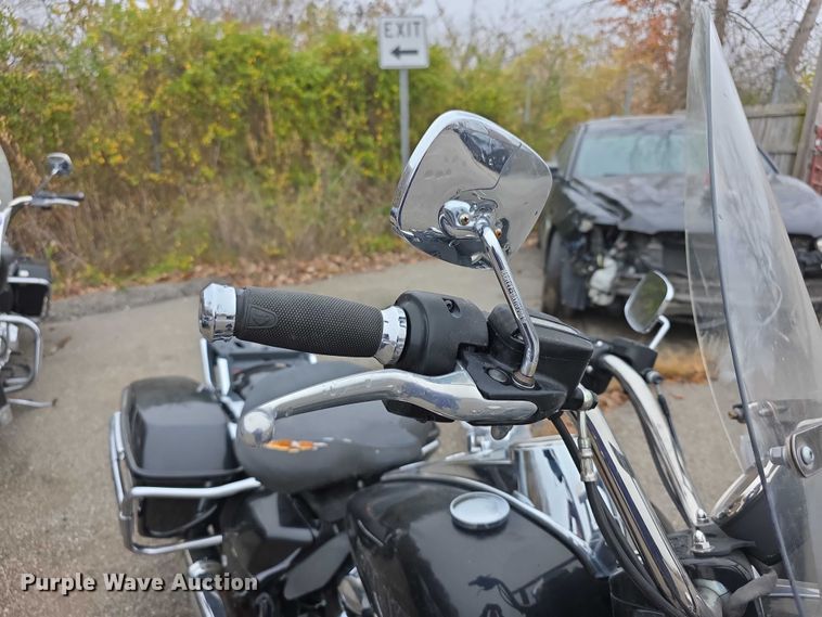 image for item FK0662 2017 Harley Davidson Police Road King motorcycle