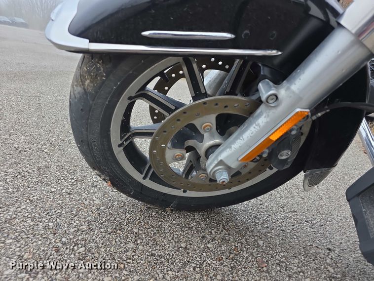 image for item FK0662 2017 Harley Davidson Police Road King motorcycle