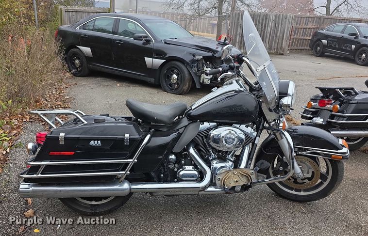 image for item FK0663 2013 Harley Davidson Police Road King motorcycle