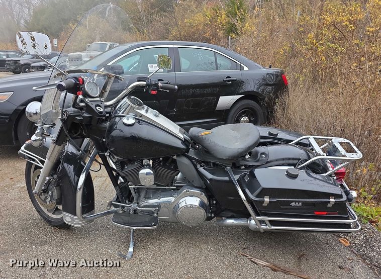 image for item FK0663 2013 Harley Davidson Police Road King motorcycle