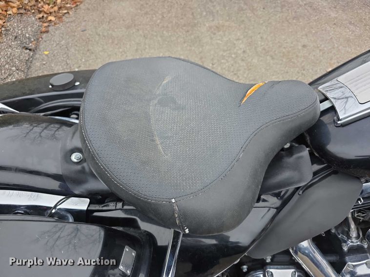 image for item FK0663 2013 Harley Davidson Police Road King motorcycle