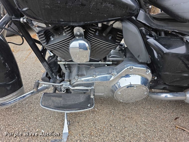 image for item FK0663 2013 Harley Davidson Police Road King motorcycle