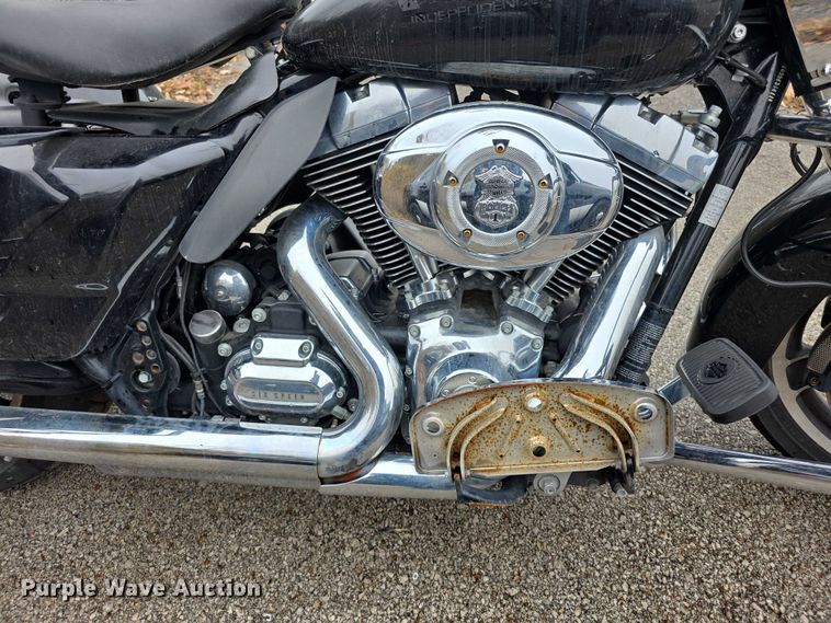 image for item FK0663 2013 Harley Davidson Police Road King motorcycle