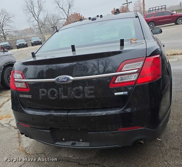image for item FK0669 2017 Ford Taurus Police Interceptor 