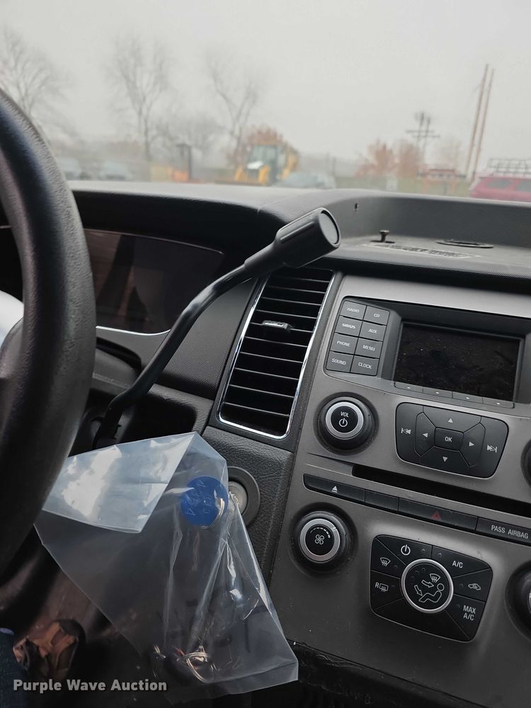 image for item FK0669 2017 Ford Taurus Police Interceptor 