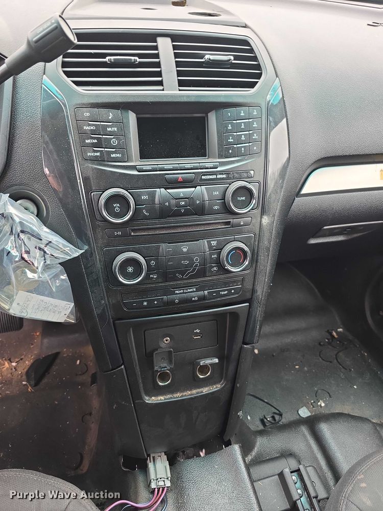 image for item FK0670 2017 Ford Explorer Police Interceptor SUV