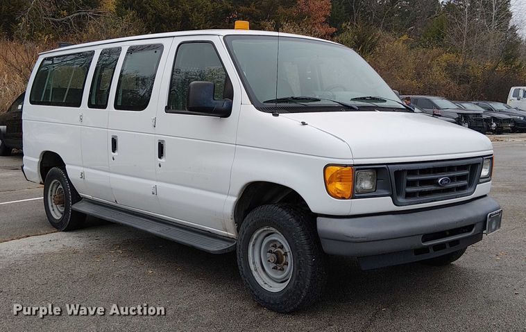image for item FK0675 2007 Ford E350 van