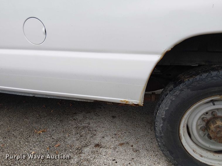 image for item FK0675 2007 Ford E350 van