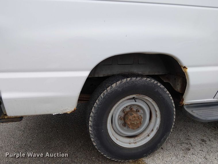 image for item FK0675 2007 Ford E350 van