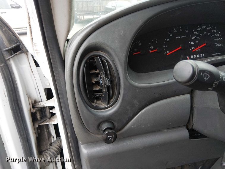 image for item FK0675 2007 Ford E350 van