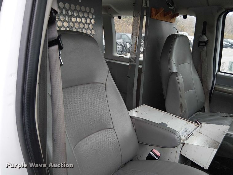 image for item FK0675 2007 Ford E350 van