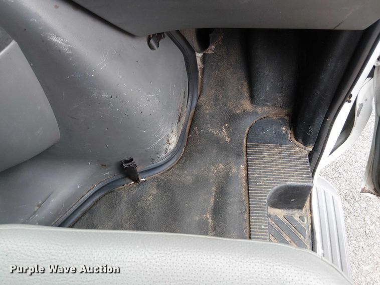 image for item FK0675 2007 Ford E350 van