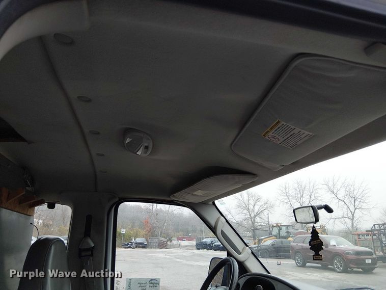 image for item FK0675 2007 Ford E350 van
