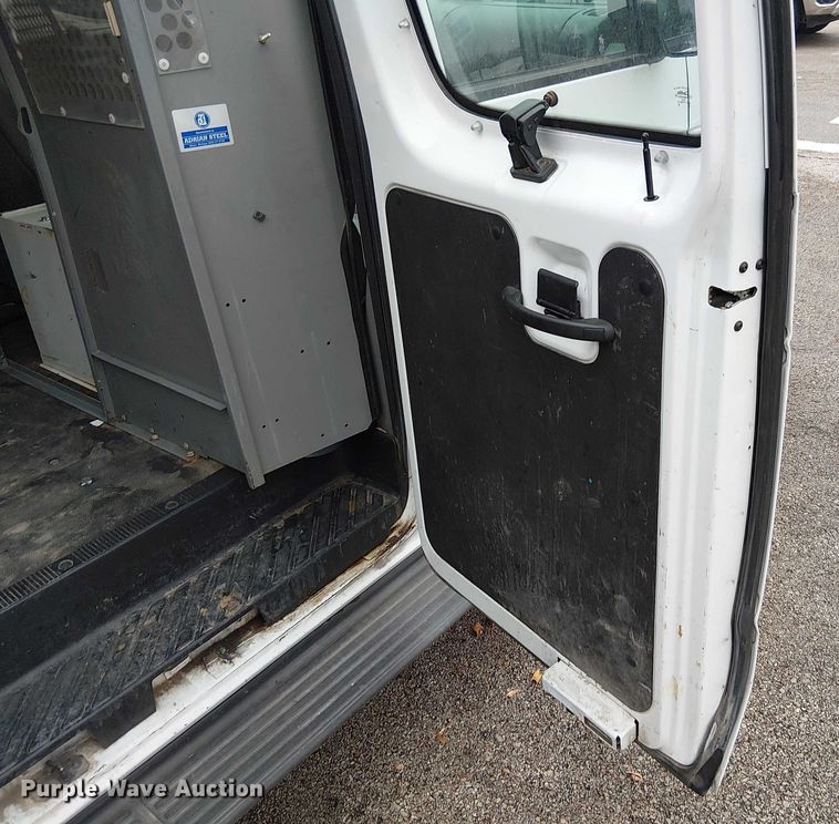 image for item FK0675 2007 Ford E350 van