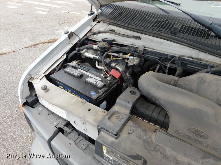 image for item FK0675 2007 Ford E350 van